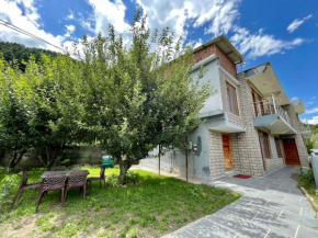 4 Bedroom Private Apartment With Kitchen